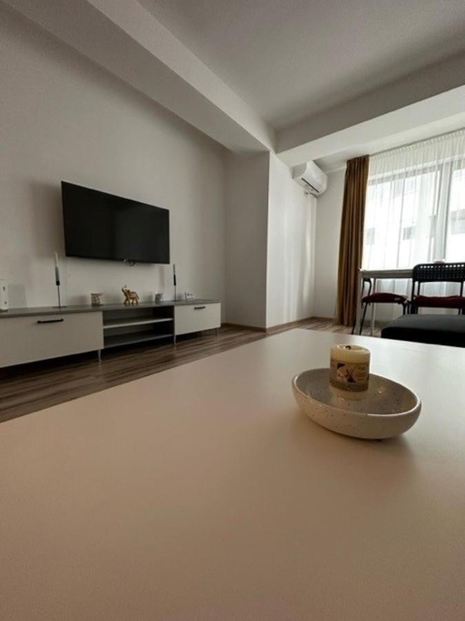 Апартаменти Escape Lounge Крайова Екстер'єр фото